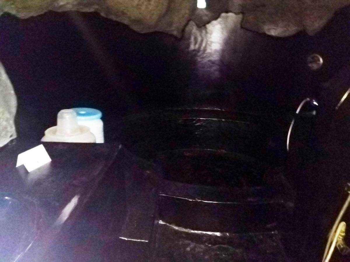 Guhantara Kaglipur Luaran gambar